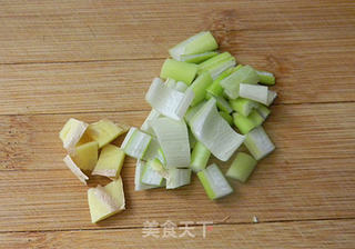 菠菜梗炒鸡蛋的做法步骤:4