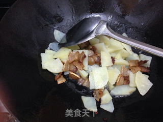 五花肉炒土豆片的做法步骤:3