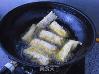 脆皮春卷的做法步骤:9