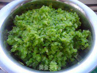 猪肉芹菜饺子的做法步骤:2
