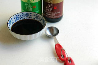 地方特色美食:上海本邦葱油面的做法步骤:2