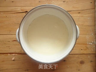 红茶奶酪布丁的做法步骤:2
