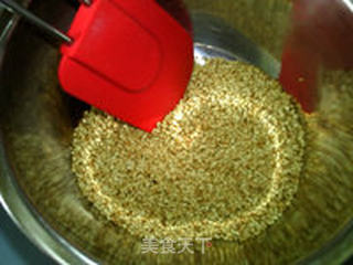 茯苓芝麻糕的做法步骤:3