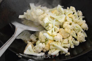 花菜炒肉的做法步骤:8