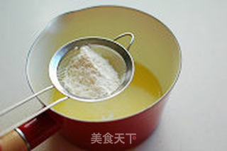 分秒必争的美味:香草舒芙蕾蛋糕的做法步骤:3