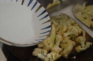 花菜炒肉的做法步骤:9