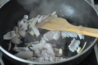 青椒鱿鱼卷的做法步骤:5