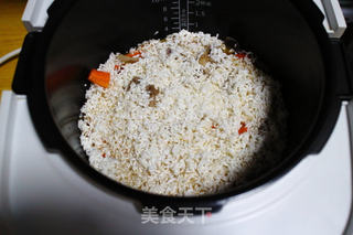 饭菜一锅煮的新疆特色手抓饭的做法步骤:8