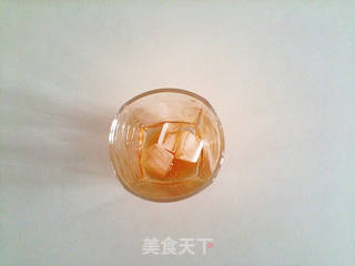 西芹香橙美颜汁的做法步骤:4