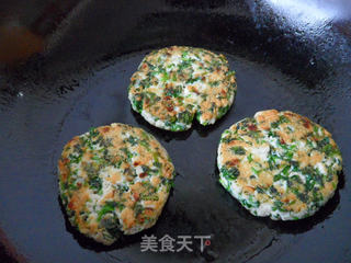 煎荠菜豆腐饼的做法步骤：8