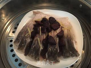 乌榄角蒸鱼腩的做法步骤:2