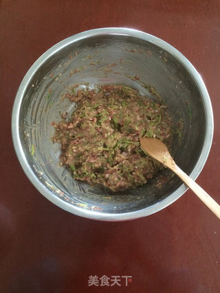 西葫羊肉锅贴的做法步骤:8