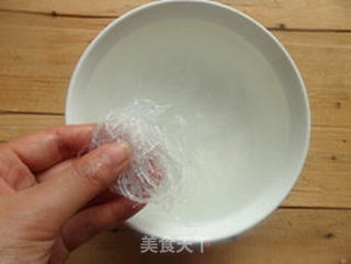 蒜蓉粉丝蒸扇贝的做法步骤:3