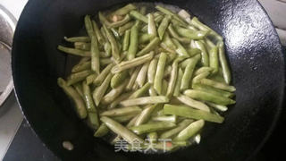 豆角焖面-简单美味饭的做法步骤:5