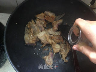 蔬炒风干鱼的做法步骤:5
