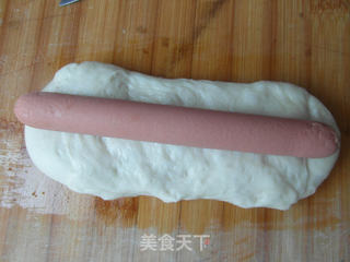 香肠面包之花朵形的做法步骤:2