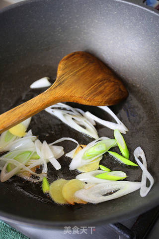 红焖羊肉的做法步骤:2