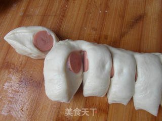 香肠面包之花朵形的做法步骤:5