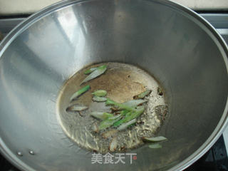 西芹炒木耳的做法步骤:3