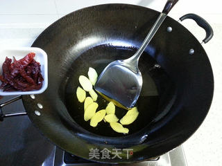 纠结美食减肥节奏=食肉族减肥的天堂五花肉烧春笋的做法步骤:10