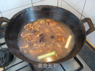 鸡腿干蘑炖窝笋的做法步骤:5