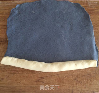 双色如意馒头的做法步骤:11