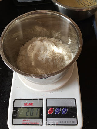 炼乳蛋黄果子的做法步骤:4