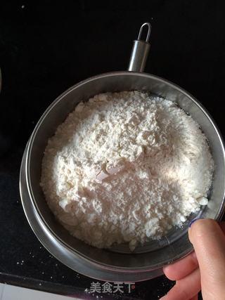 炼乳蛋黄果子的做法步骤:5