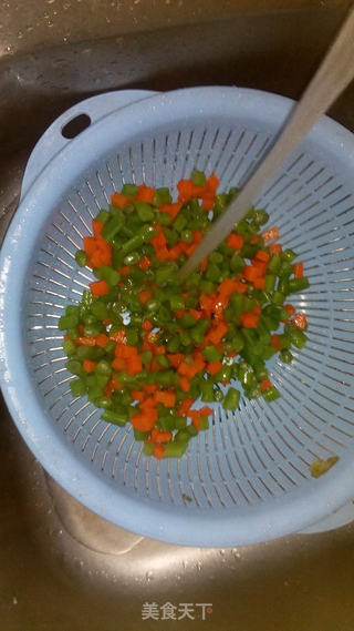 彩烩豆角胡萝卜蘑菇丁的做法步骤:7