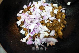 羊肉串的新吃法:葱爆孜然羊肉的做法步骤:5