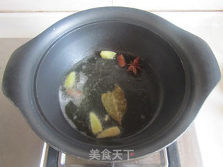 土豆烧鸡翅的做法步骤:3