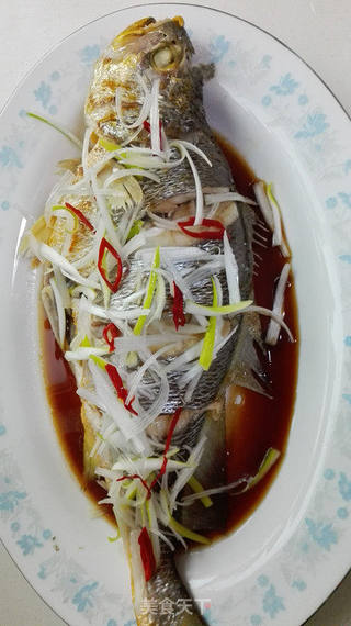 清蒸黄花鱼的做法步骤:6