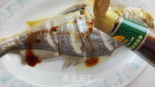 清蒸黄花鱼的做法步骤:5