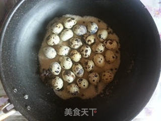 盐焗鹌鹑蛋的做法步骤:4