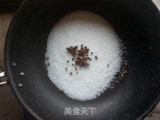 盐焗鹌鹑蛋的做法步骤:2