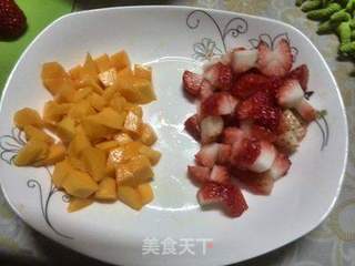 女儿四岁的生日蛋糕----小白兔奶油蛋糕的做法步骤:3