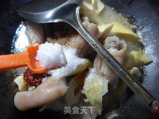 雷笋煮猪蹄的做法步骤:11