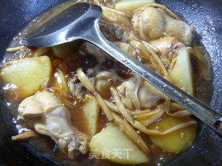 黄花菜土豆鸡翅根的做法步骤:11