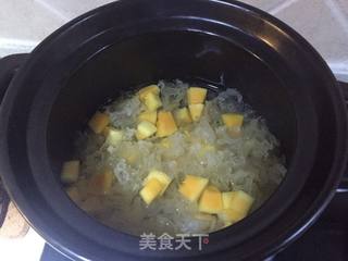 木瓜百合银耳汤的做法步骤:7