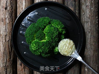 貌美如花窈窕淑女=瘦成一道闪电凉拌耗油西兰花的做法步骤：13