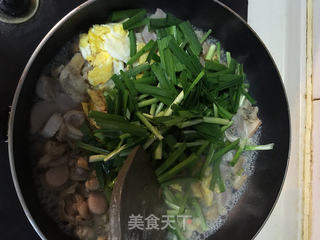 大蛤炒韭菜的做法步骤:8
