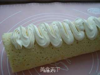 草莓蛋糕卷的做法步骤:16