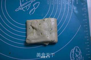 最贴近大众味蕾 ——香葱苏打饼干条的做法步骤:4