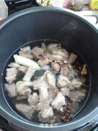 羊肉烩面的做法步骤:6