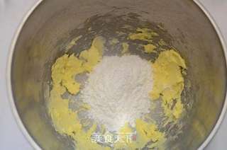米奇杯子小蛋糕的做法步骤:2