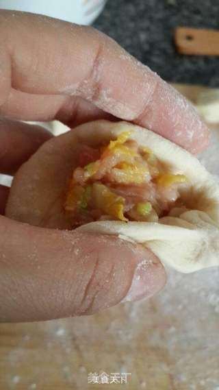 猪肉白菜包子的做法步骤:11