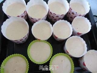 纸杯蜂蜜小蛋糕的做法步骤:12
