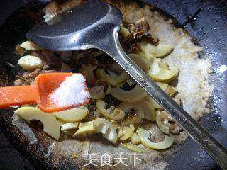 梅干菜肉片炒雷笋的做法步骤:11
