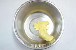 法国著名小茶点——费南雪的做法步骤：2