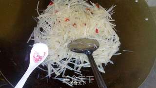 永远吃不腻的经典家常菜———酸辣土豆丝的做法步骤:13